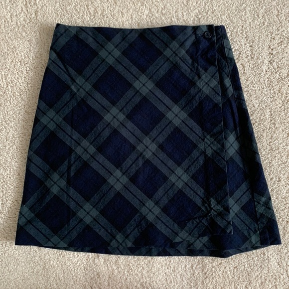 brandy melville - mini wrap skirt - Picture 1 of 4